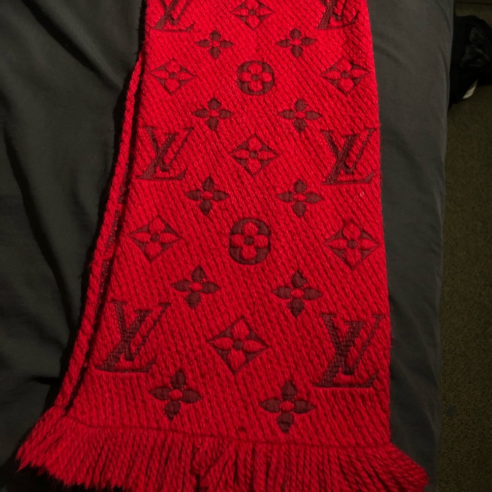 LV Scarf